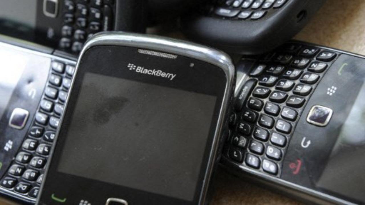 Bye bye BlackBerry: Mumbaikars get wistful as company pulls the plug on the iconic phone